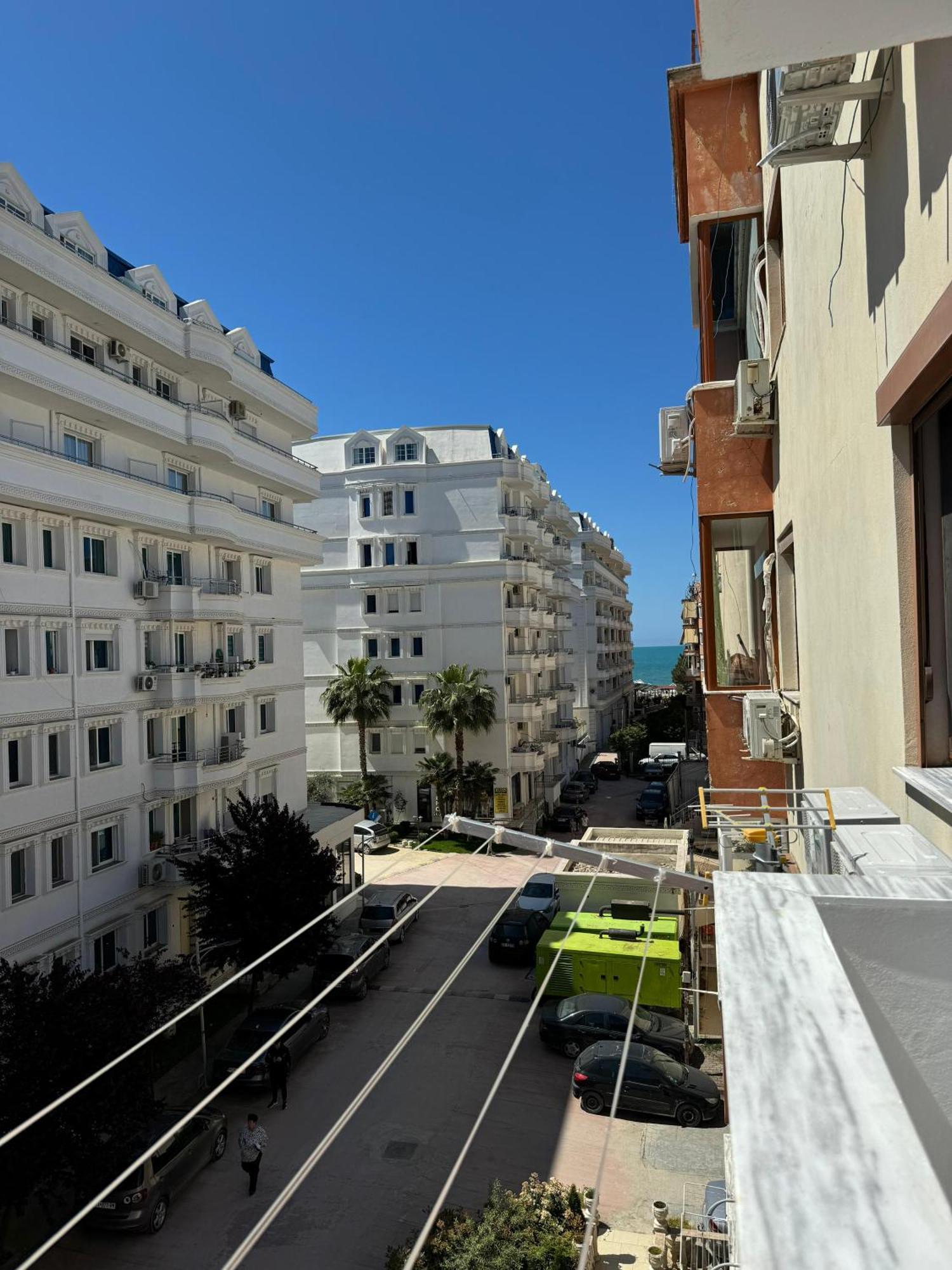 Orange Apartment Golem  Exterior foto