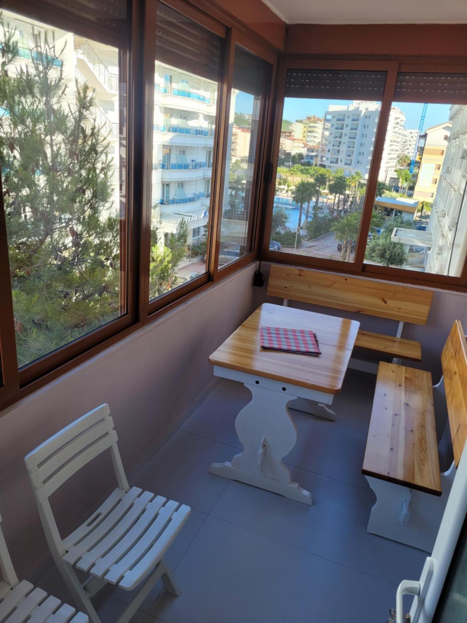 Orange Apartment Golem  Exterior foto